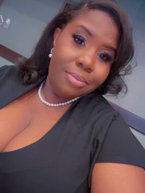 Meet your Posher, Esther